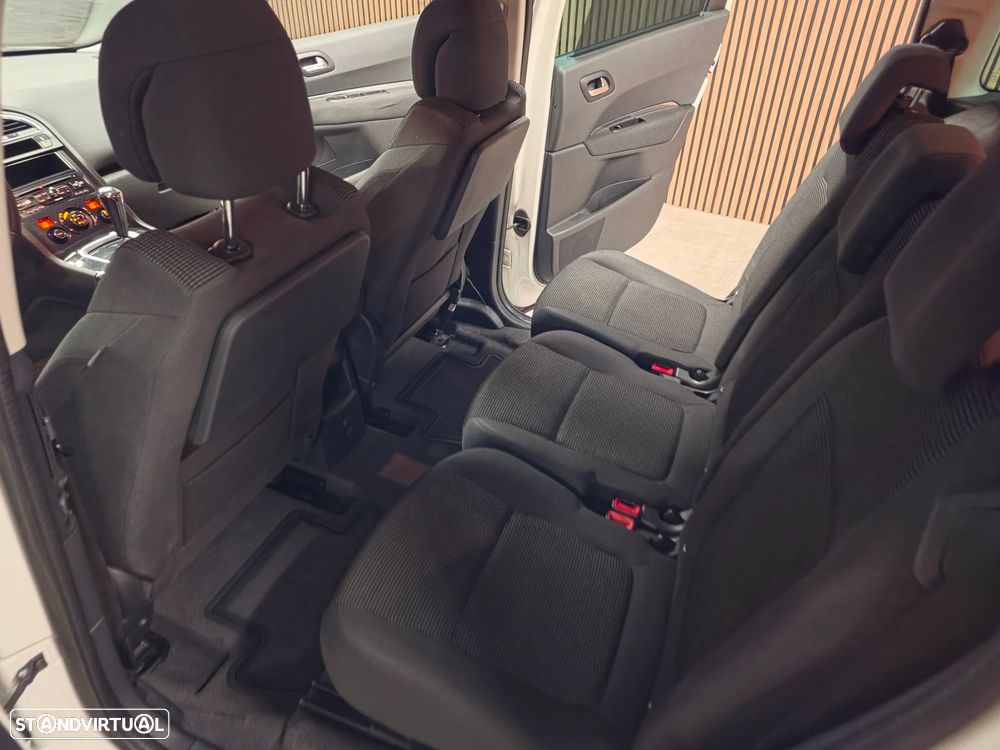 Peugeot 5008 e-HDI 115 ETG6 Stop&Start Active - 21