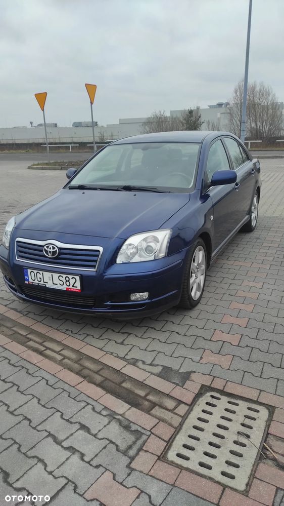 Toyota Avensis 2.0 VVT-i Travel - 1