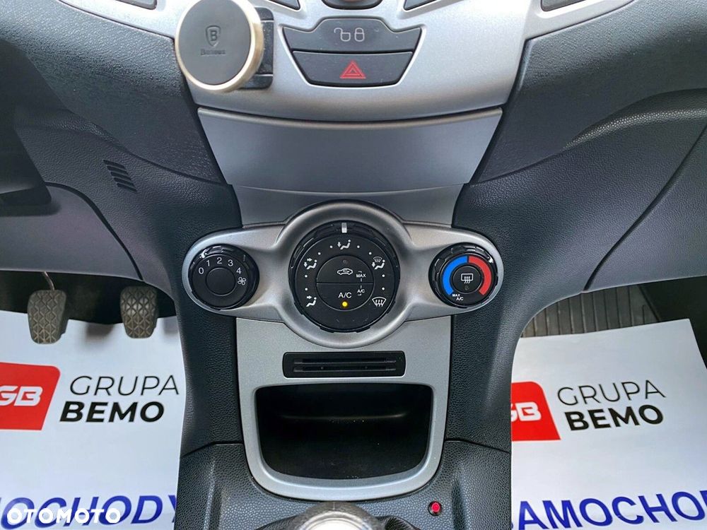 Ford Fiesta 1.25 Silver X - 19