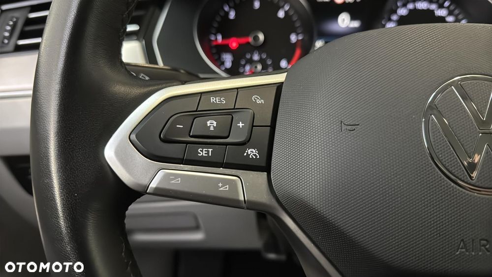 Volkswagen Passat Variant 2.0 TDI EVO Elegance DSG - 31