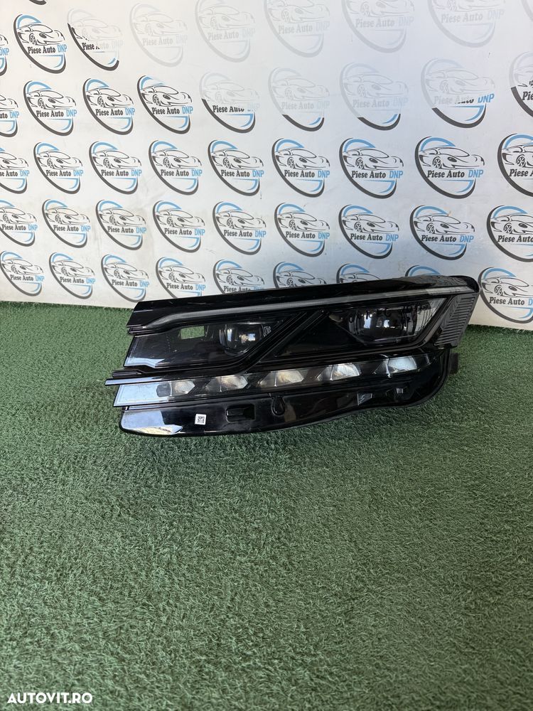 Far stanga vw volkswagen Touareg 3 2017-2020 full led matrix Shadow - 2