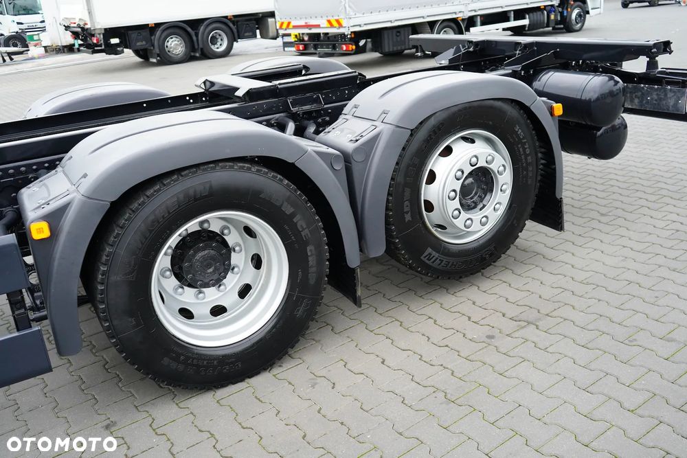 MAN TGS / 26.440 / E 5 / RETARDER / PEŁNY ADR / BDF / 7,15 M , 7,45 M / OŚ SKRĘTNA - 23