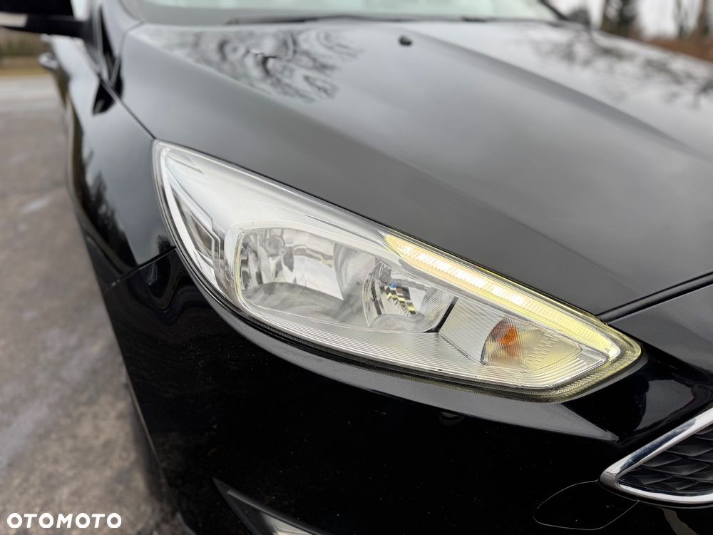 Ford Focus 1.0 EcoBoost Titanium - 13