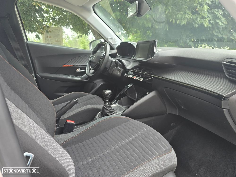Peugeot 2008 PureTech 130 Active Pack - 17
