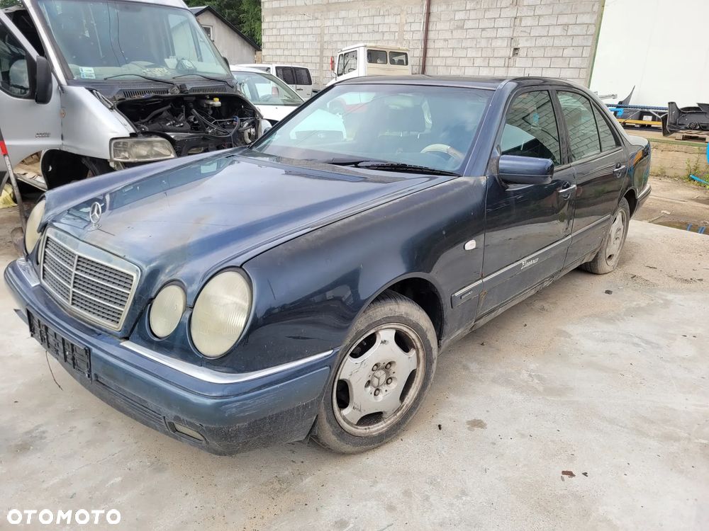 MERCEDES W210 189U maska pokrywa silnika klapa bagażnika zderzak lampa reflektor pas przedni stop lampy halogeny - 1