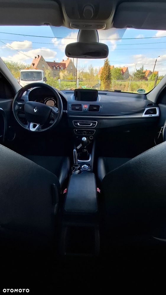 Renault Megane TCe 130 Night and Day - 32