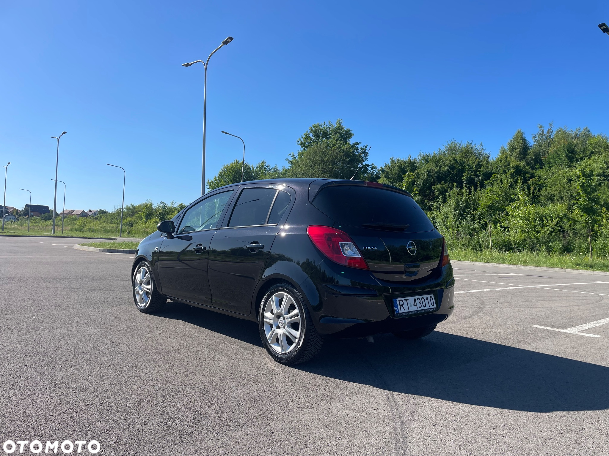 Opel Corsa 1.4 16V Cosmo - 7