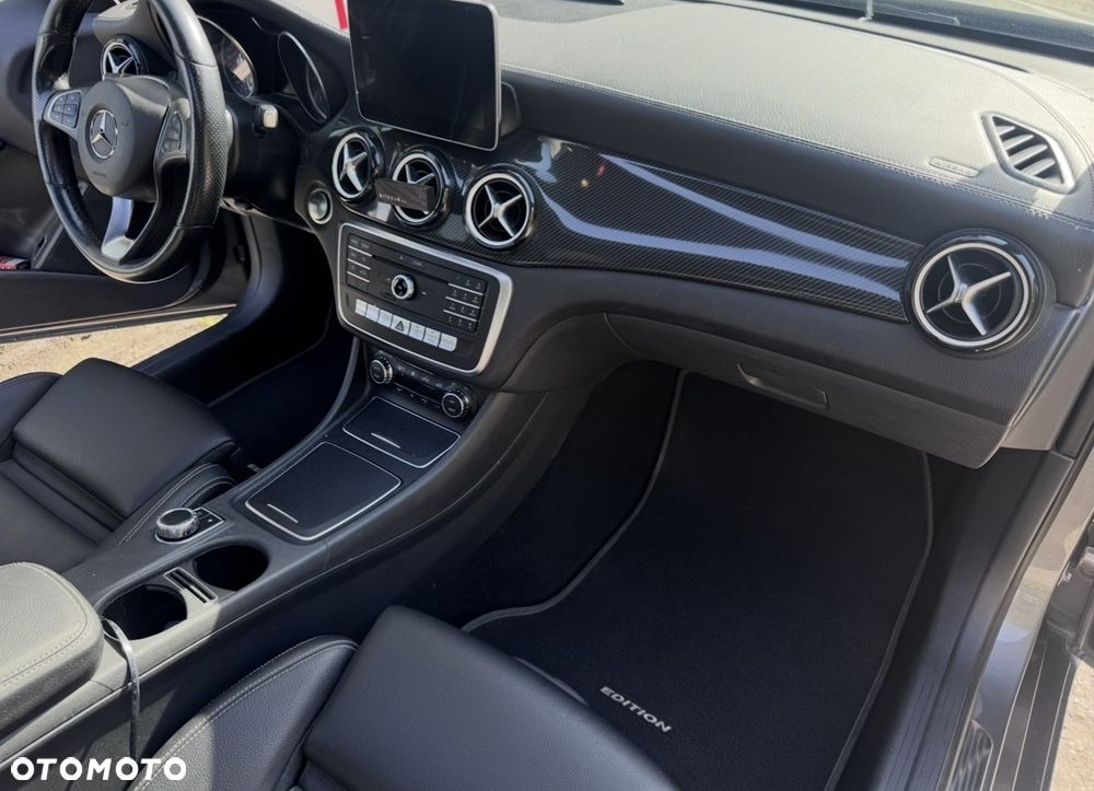 Mercedes-Benz GLA 220 d 7G-DCT AMG Line - 18