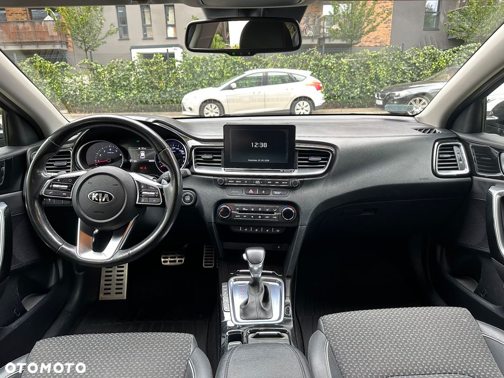 Kia Ceed 1.4 T-GDI L Business Line Plus DCT - 11