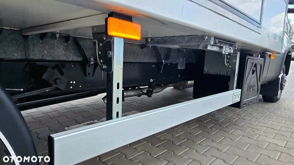Iveco ❗️❗️DAILY 3.0 180Km 50C18 JAK NOWY ❗️❗️NOWY MODEL / ZABUDOWA 8 PALET DPR / CHŁODNIA MROŹNIA -32 +32 / ZASILANIE 230V / PIERWSZY WŁASCICIEL / NAVI / KAMERA COFANIA / TEMPOMAT / BLIŹNIAKI / GRUBA SCIANKA / AGREGAT CARRIER XARIOS 350 / WERSJA WZMOCNIONA / SERWIS ASO / SALON POLSKA / LIFT❗❗ JAK Z SALONU - NOWY -❗❗ - 14