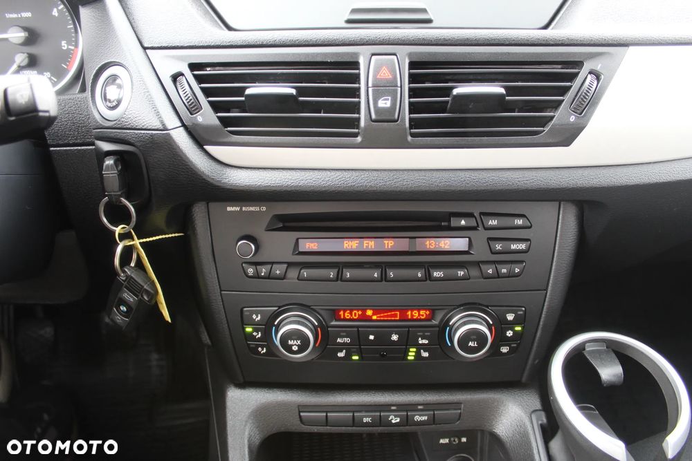 BMW X1 xDrive20d - 8