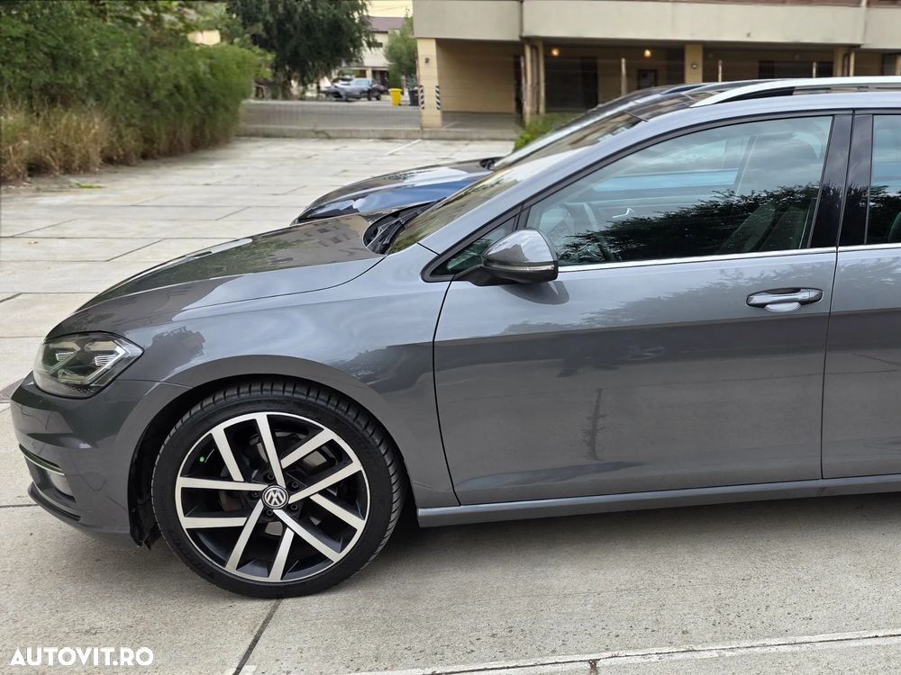 Volkswagen Golf - 2