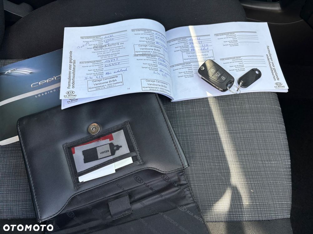 Kia Ceed 1.6 CRDi 90 Vision - 11