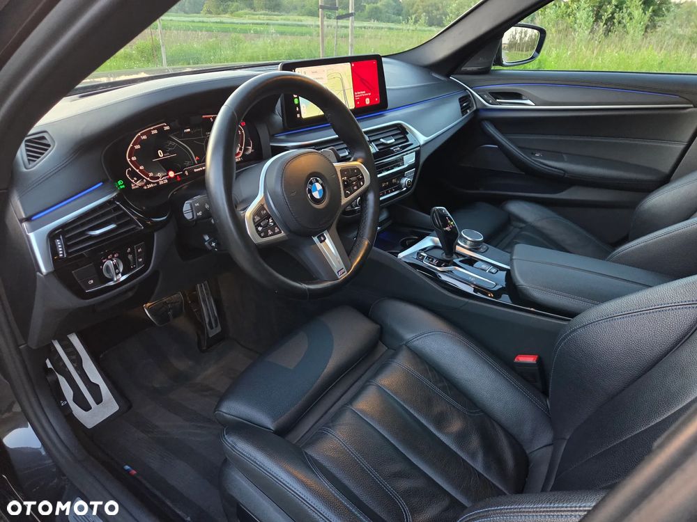 BMW Seria 5 530d xDrive mHEV M Sport sport - 18