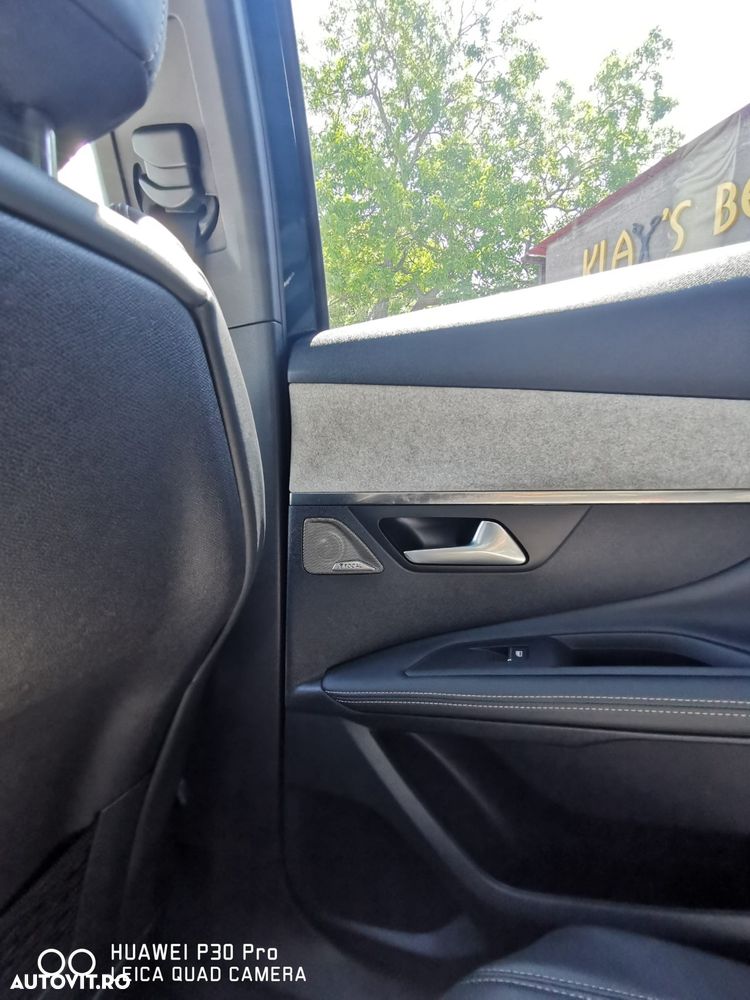 Peugeot 3008 PHEV 300 EAT8 4X4 GT - 26