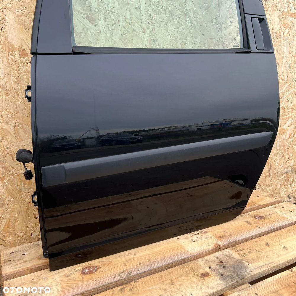 Skoda Roomster/ Praktik Drzwi Lewy Przód/ Lewy Tył L.P/ L.T Kompletne 9910 - 20