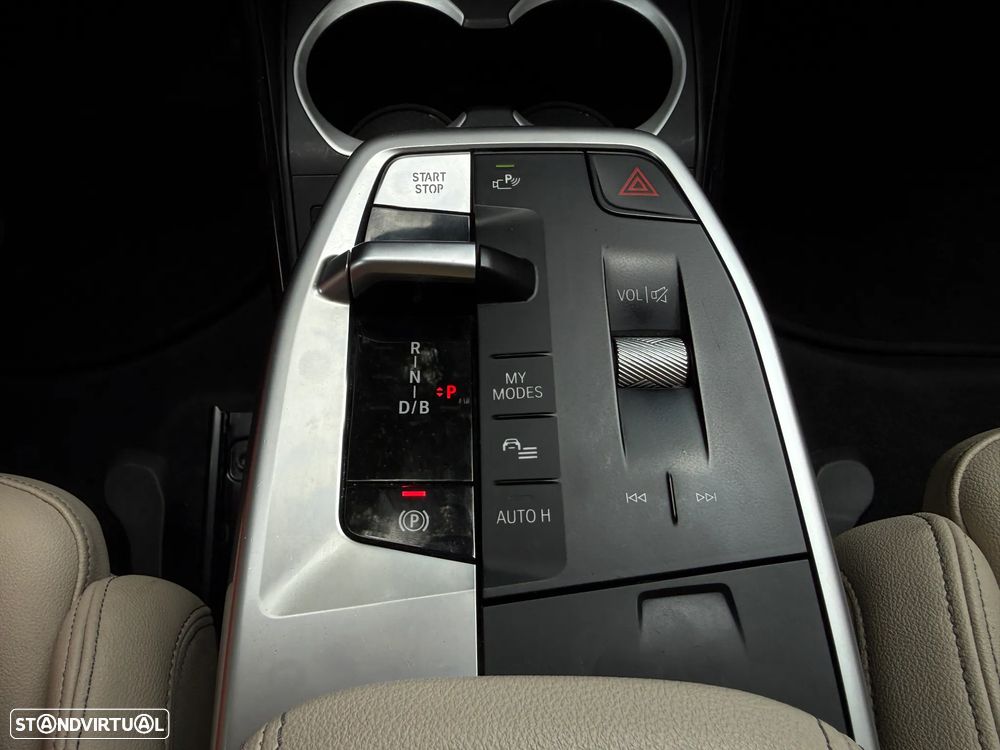 BMW iX1 xDrive30 xLine - 15
