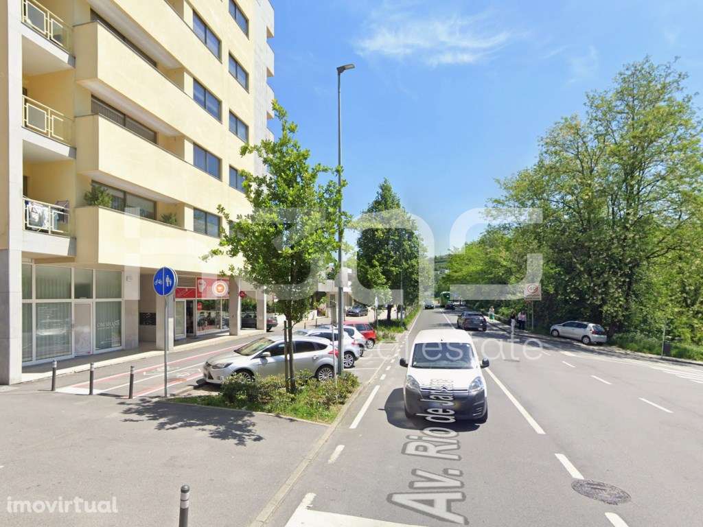 Loja de 74 m² em Mesão Frio | Espaço Ideal para Comércio, Serviços ... - Grande imagem: 4/4