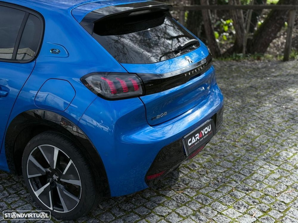 Peugeot e-208 50 kWh GT Pack - 12
