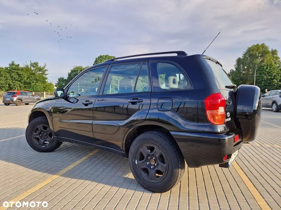 Toyota RAV4 - 3