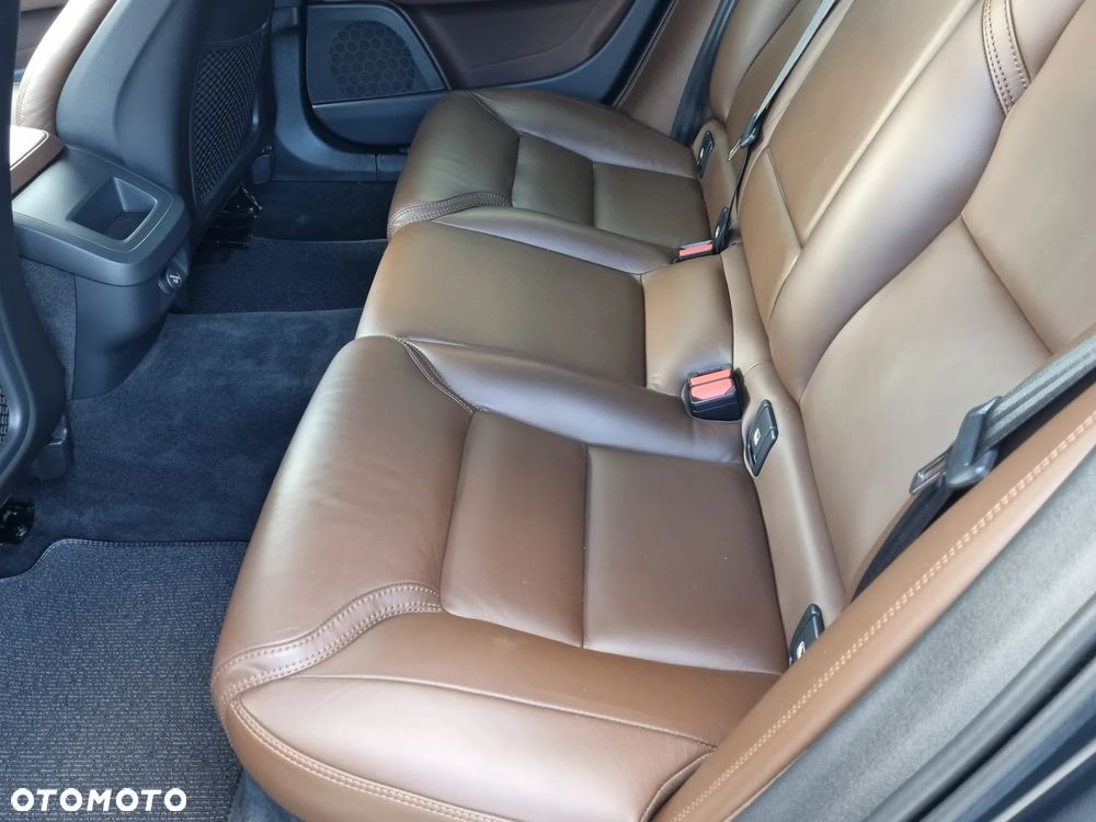 Volvo V90 Cross Country - 20