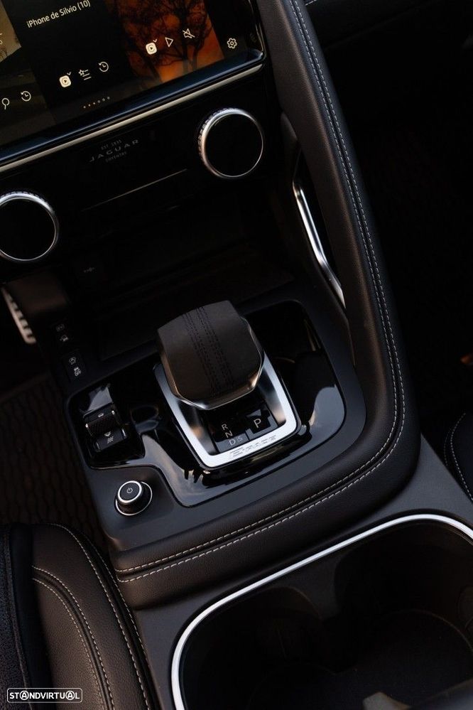 Jaguar E-Pace 1.5 P300e R-Dynamic SE AWD Aut. - 10