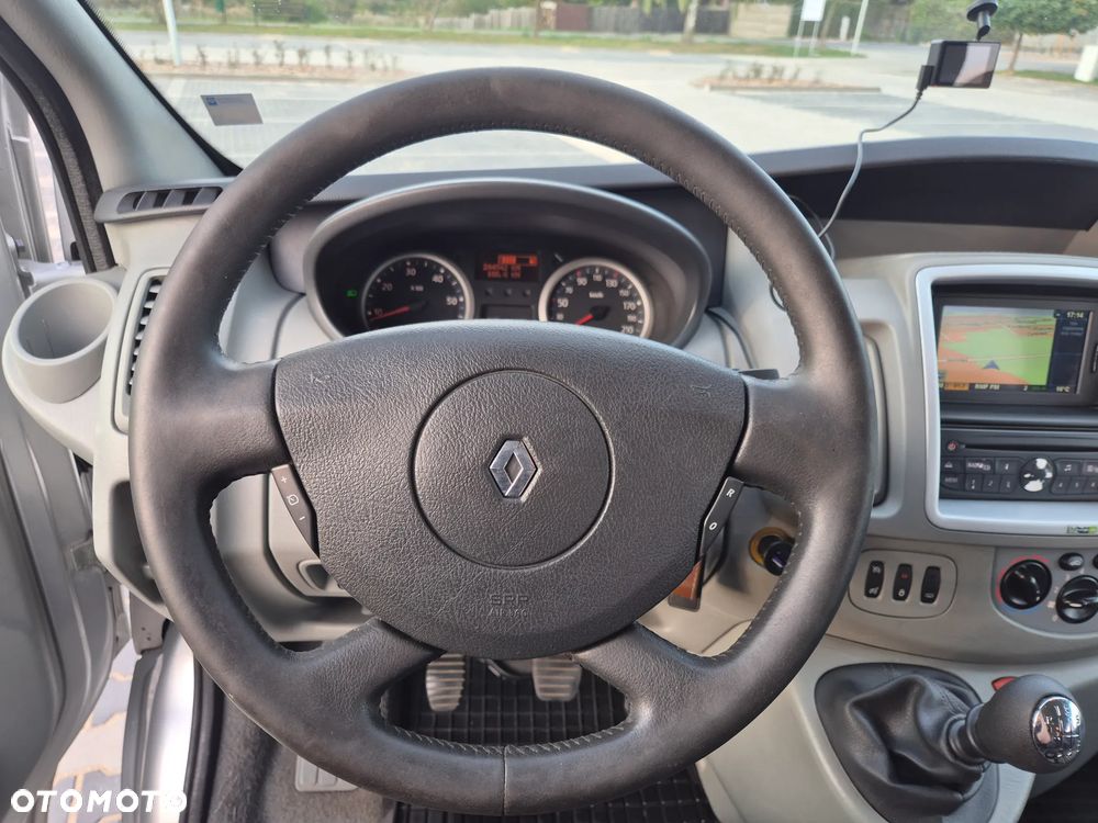 Renault Trafic - 18