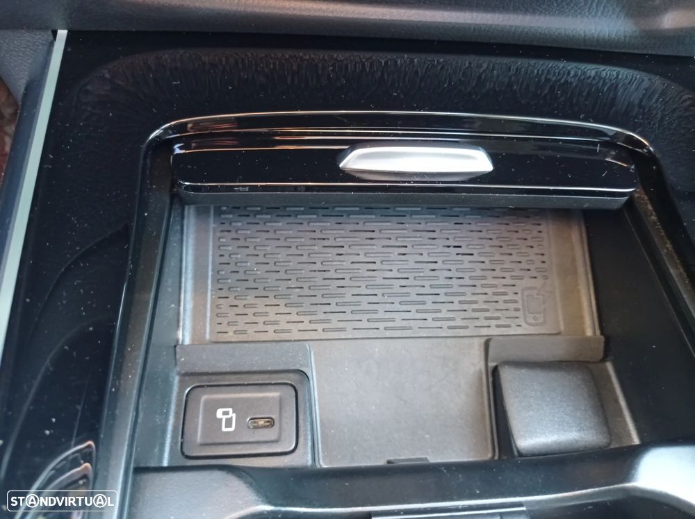 Mercedes-Benz EQA 250 - 17