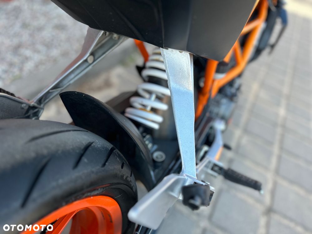 KTM Duke - 18