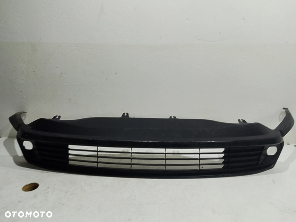 Toyota Yaris Cross 2020–2024 – Spoiler Dolny Zderzaka Przód (kratka)