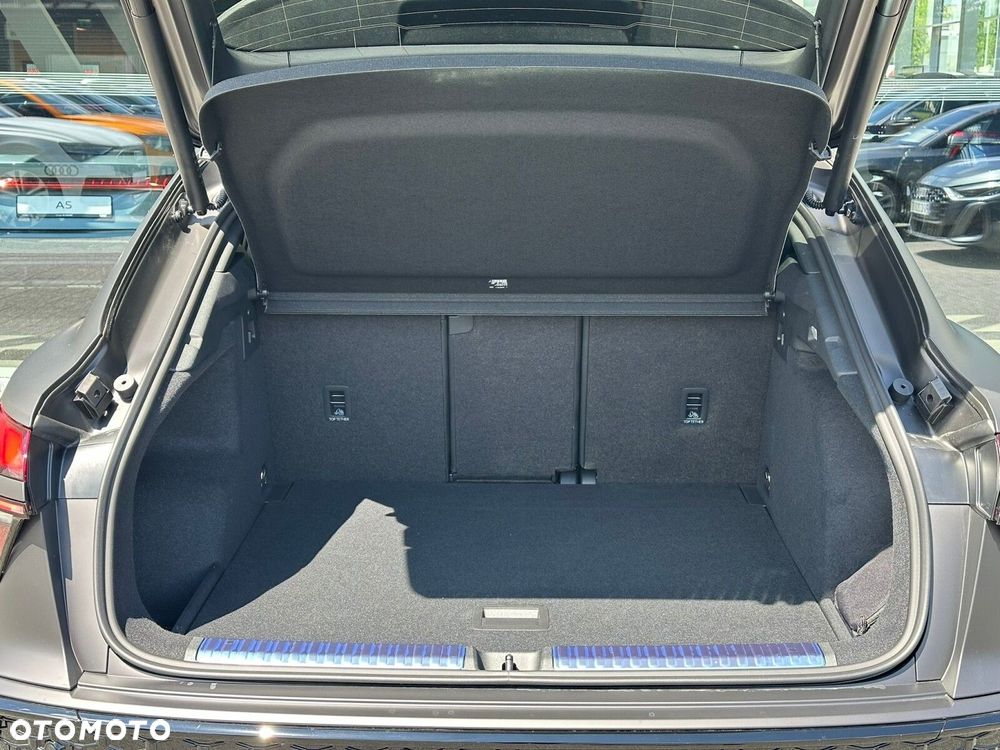 Audi Q3 Sportback - 10