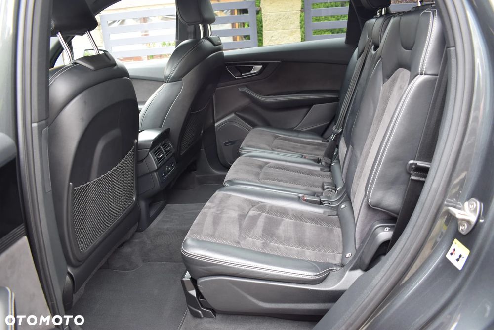 Audi SQ7 4.0 TDI Quattro Tiptronic - 17