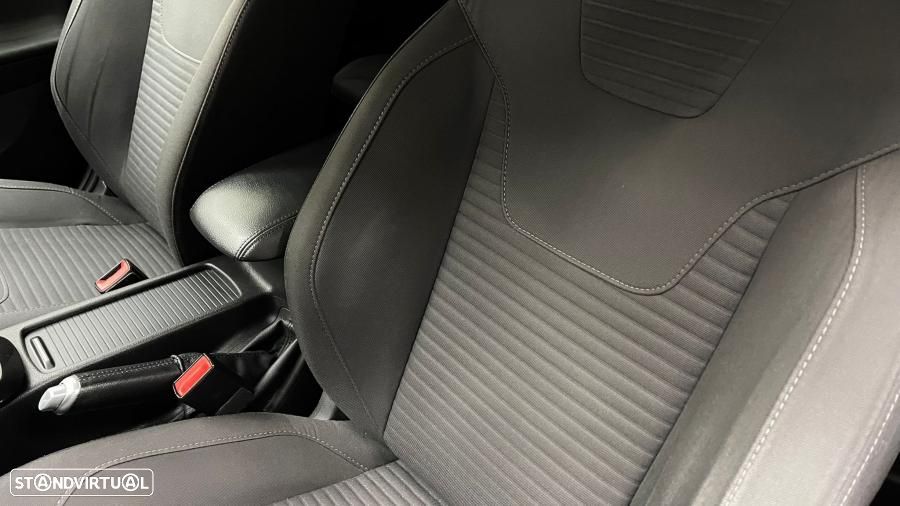 Ford Focus SW 1.5 TDCi Titanium - 32