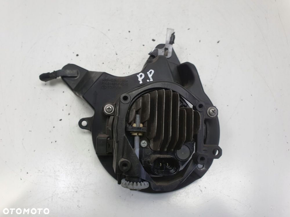 Toyota C-HR CHR PRAWY HALOGEN PRZECIWMGIELNY Ramka 81481-F4010 - 15