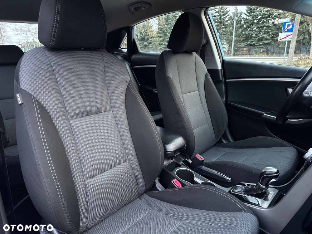 Hyundai i30 1.6 Automatik Style - 31