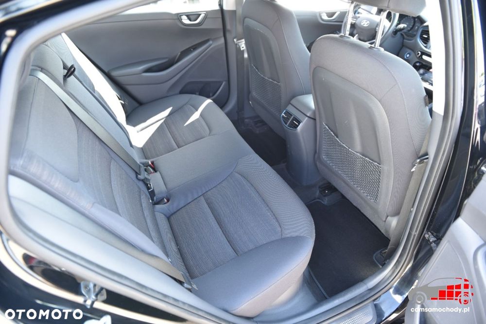 Hyundai IONIQ - 12
