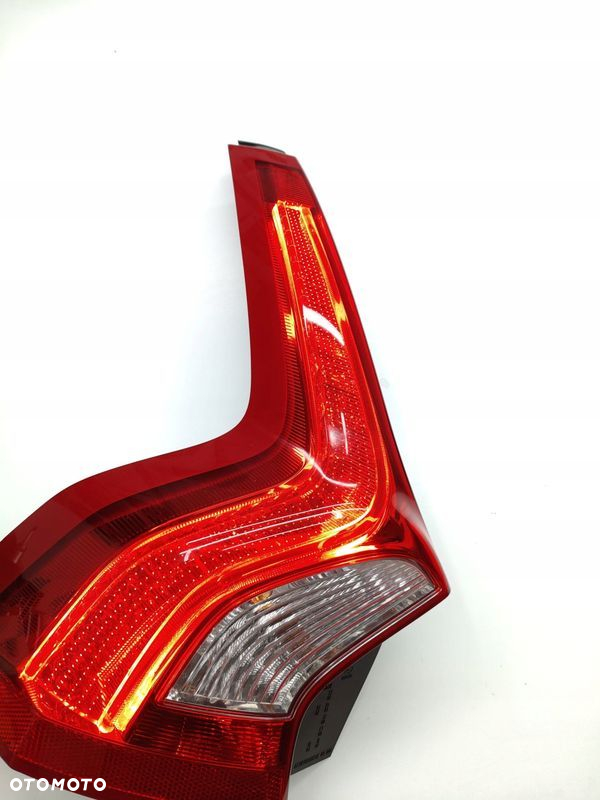 LAMPA LEWY TYŁ VOLVO V60 31214963 - 3