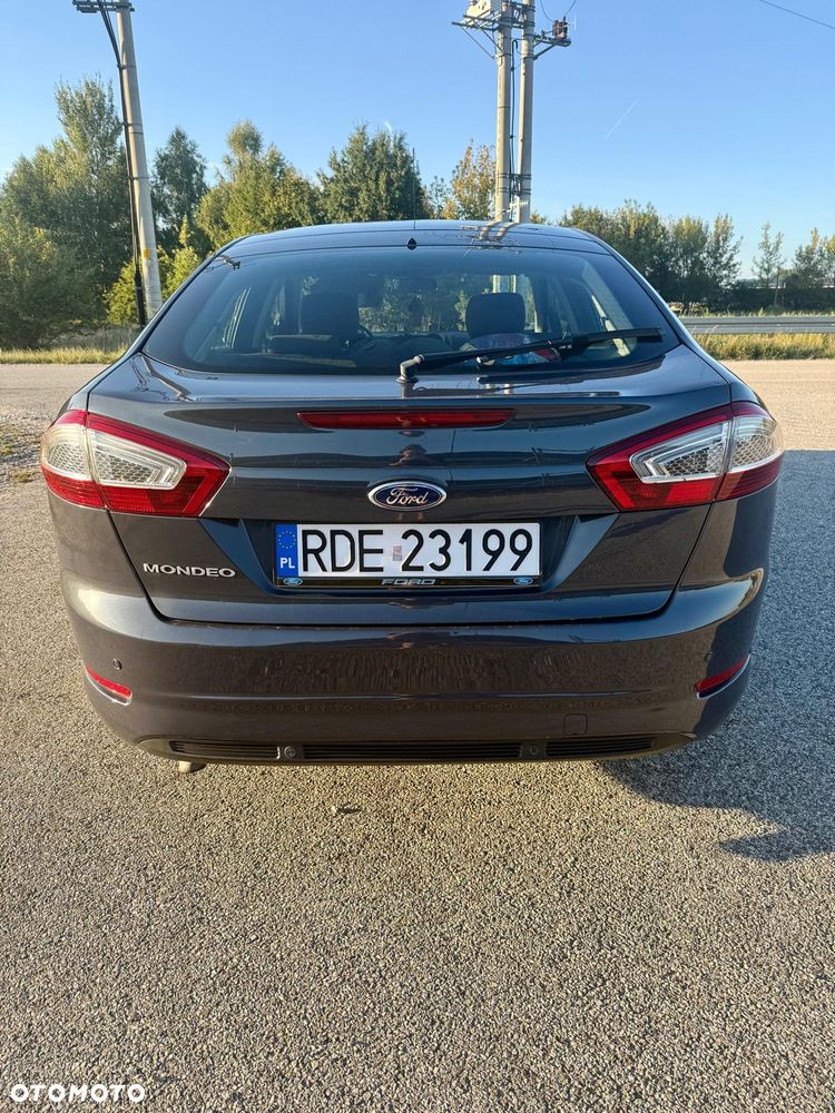 Ford Mondeo - 12