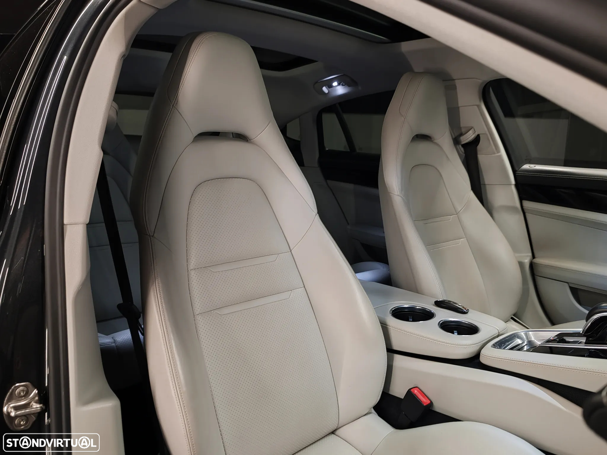 Porsche Panamera 4 E-Hybrid - 19