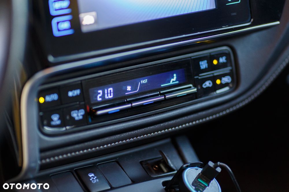 Toyota Auris Hybrid 135 Active - 15