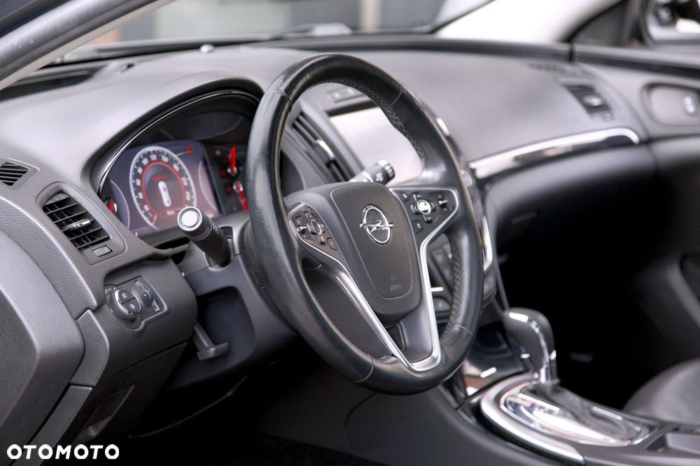Opel Insignia - 14