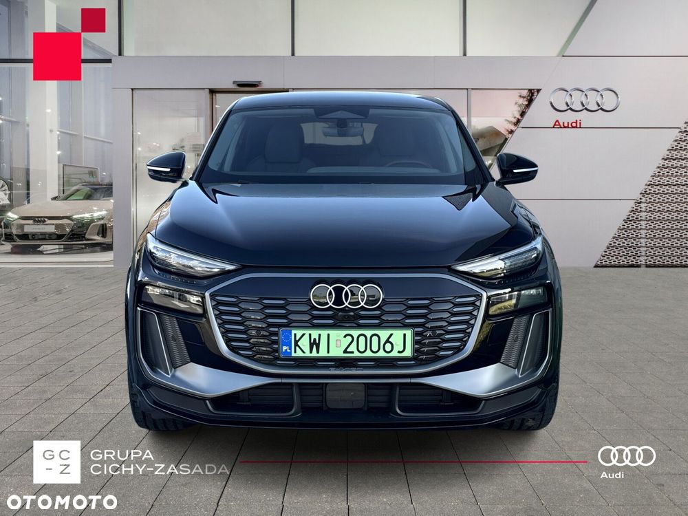 Audi Q6 e-tron - 8