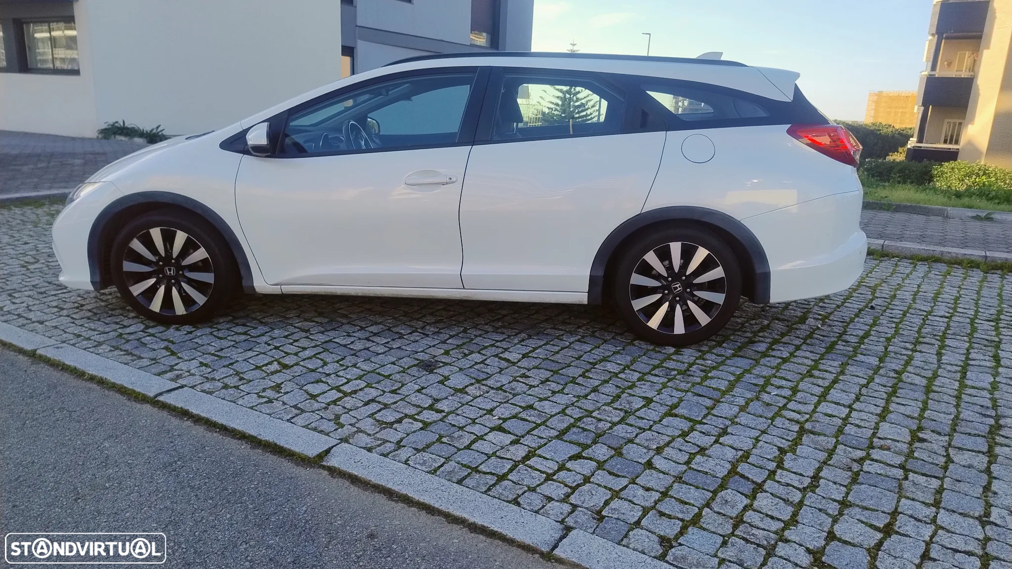 Honda Civic Tourer 1.6 i-DTEC Comfort - 11