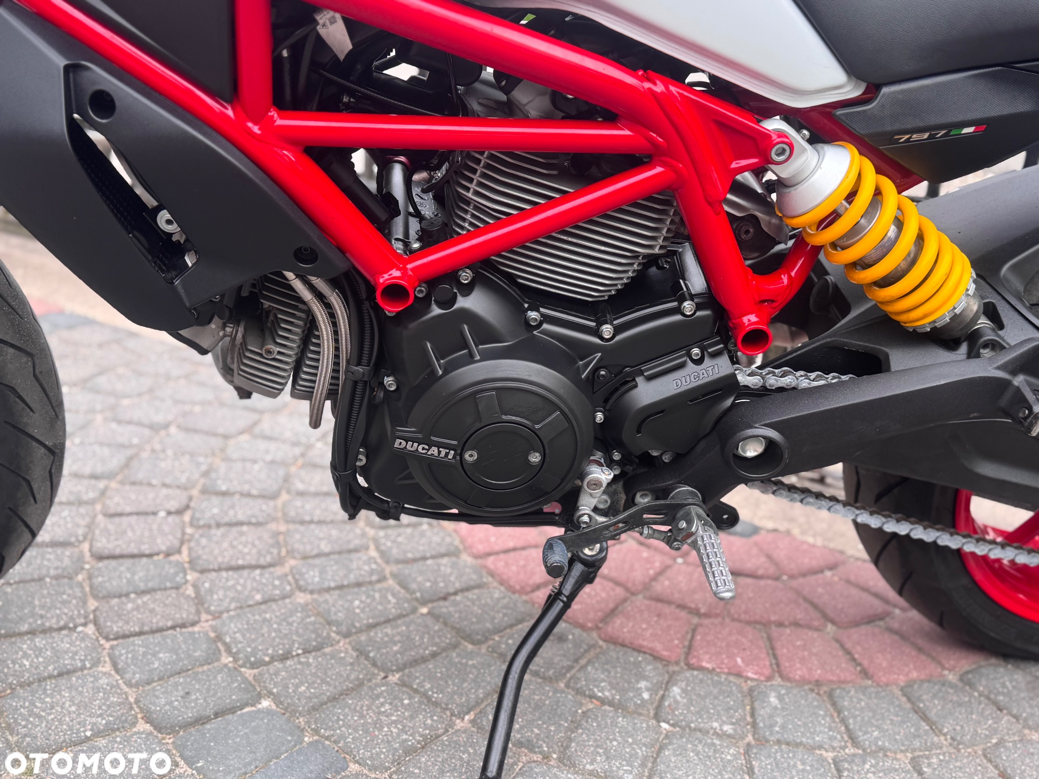 Ducati Monster - 16