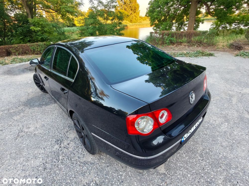 Volkswagen Passat 2.0 TSI Highline - 22