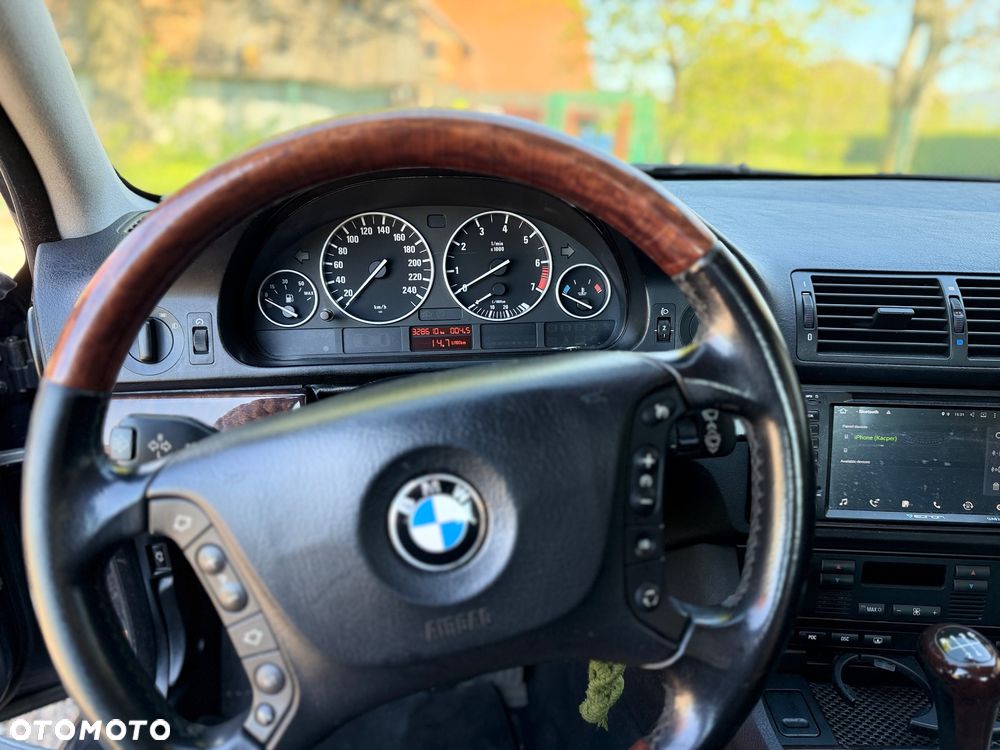 BMW Seria 5 - 11