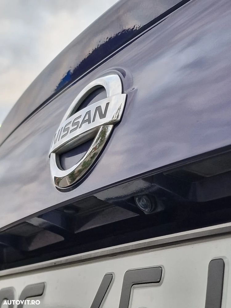 Nissan Qashqai 1.2 DIG-T TEKNA - 10