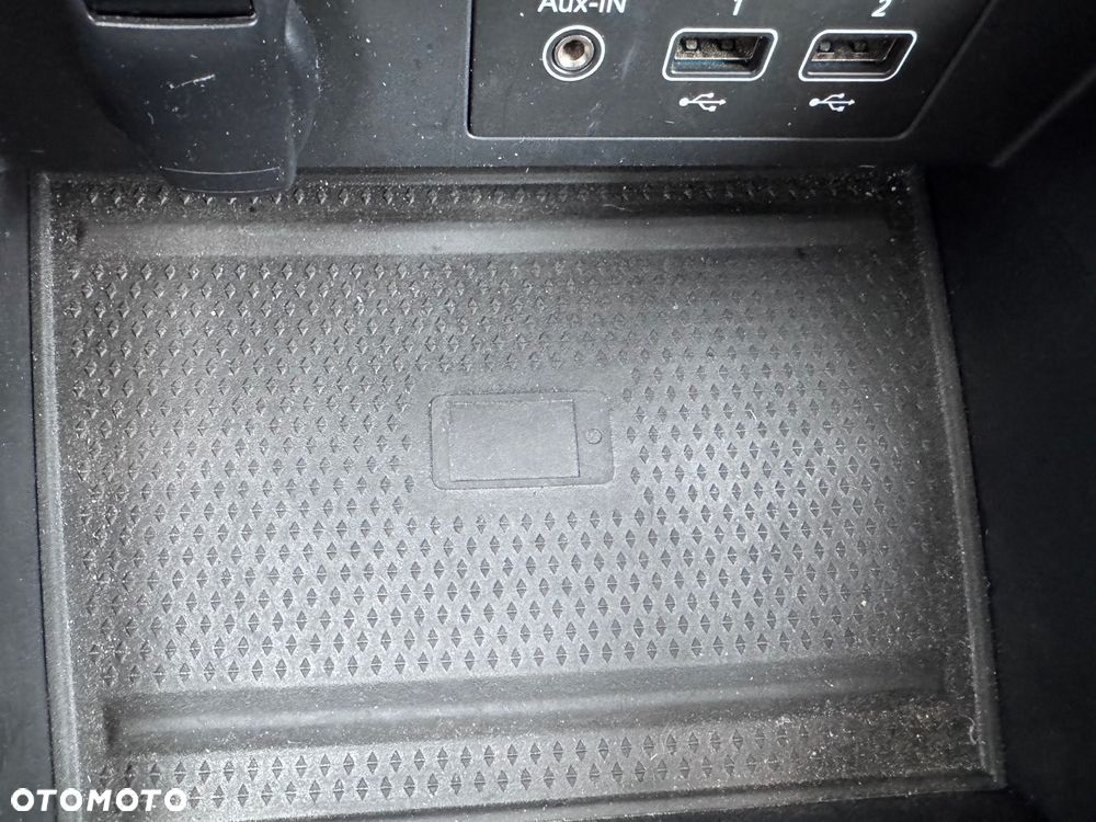 Renault Captur TCe 130 EDC GPF EDITION ONE - 17