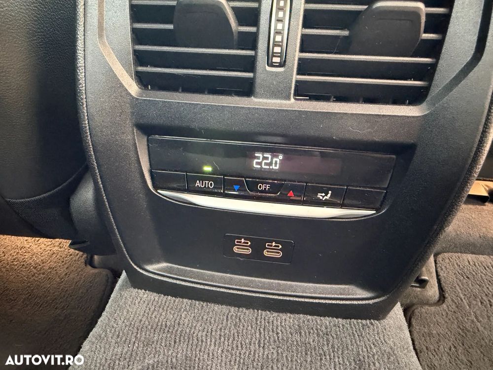 BMW Seria 3 318i Aut. Sport Line - 13