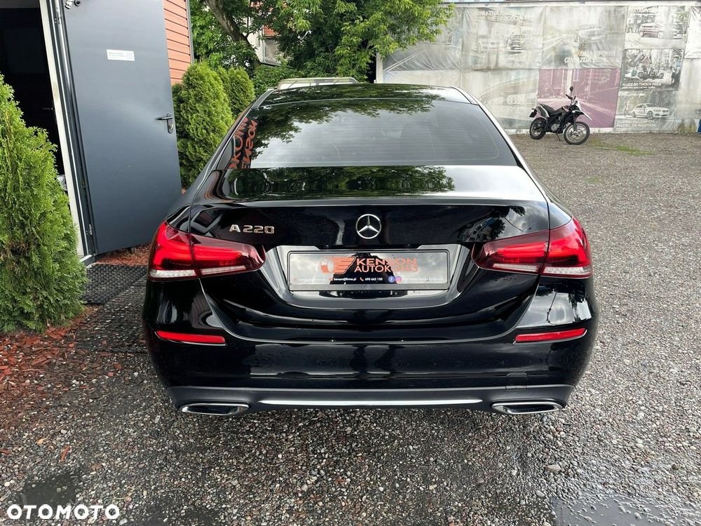 Mercedes-Benz Klasa A 220 AMG Line 7G-DCT - 40